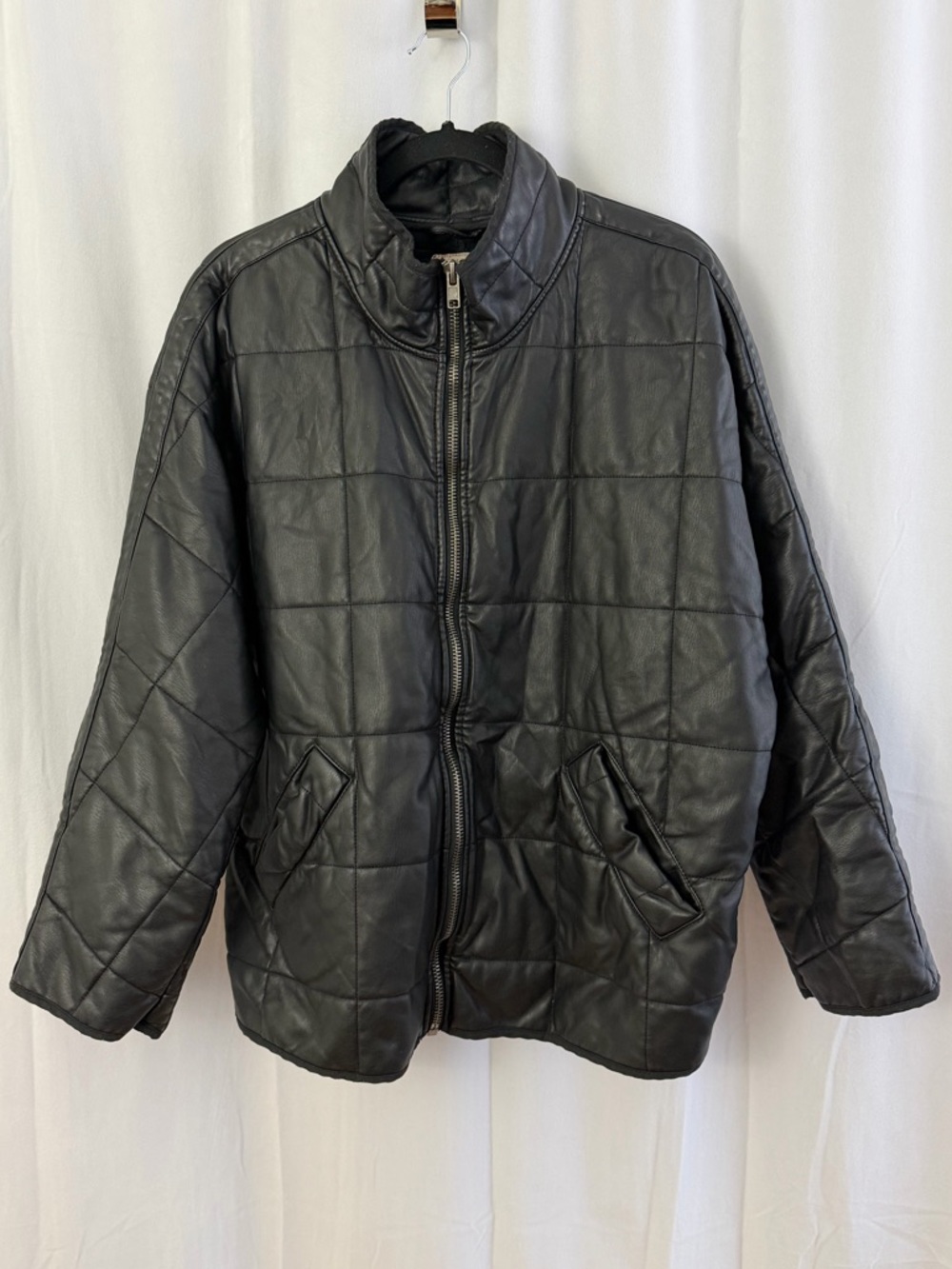Free People Dolman Black Vegan Leather Quilted Jacket Womens Size Medium - Picture 3 of 9